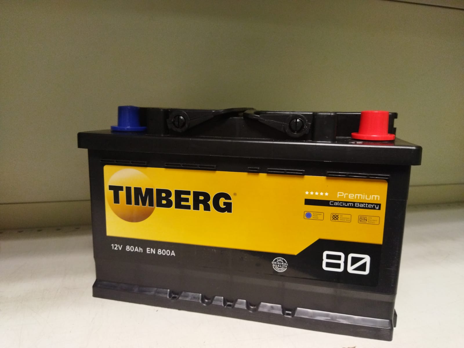 Аккумулятор автомобильный Timberg PREMIUM TP800 6СТ-80VL обр.